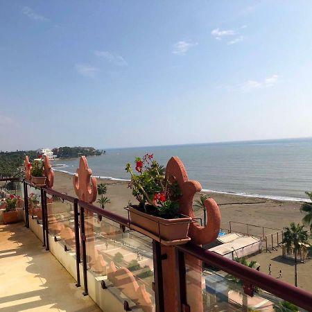 Atico-Duplex Primera Linea De Playa En El Centro De Естепона Екстер'єр фото