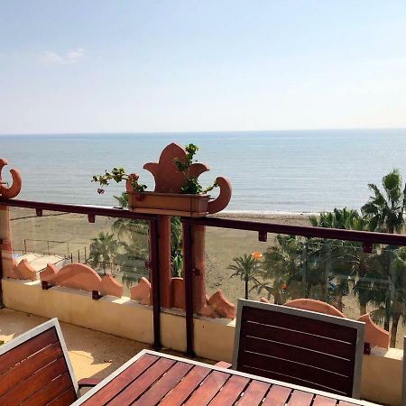 Atico-Duplex Primera Linea De Playa En El Centro De Естепона Екстер'єр фото