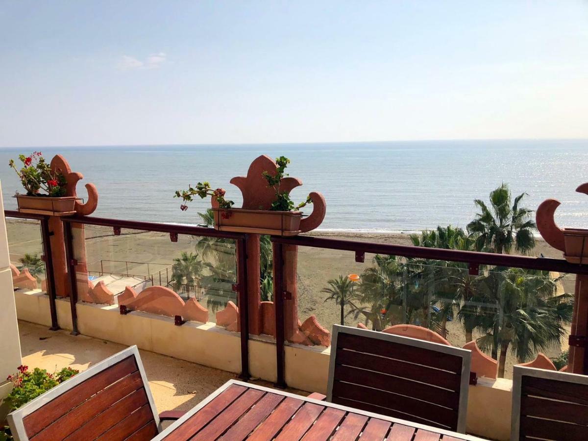 Atico-Duplex Primera Linea De Playa En El Centro De Естепона Екстер'єр фото