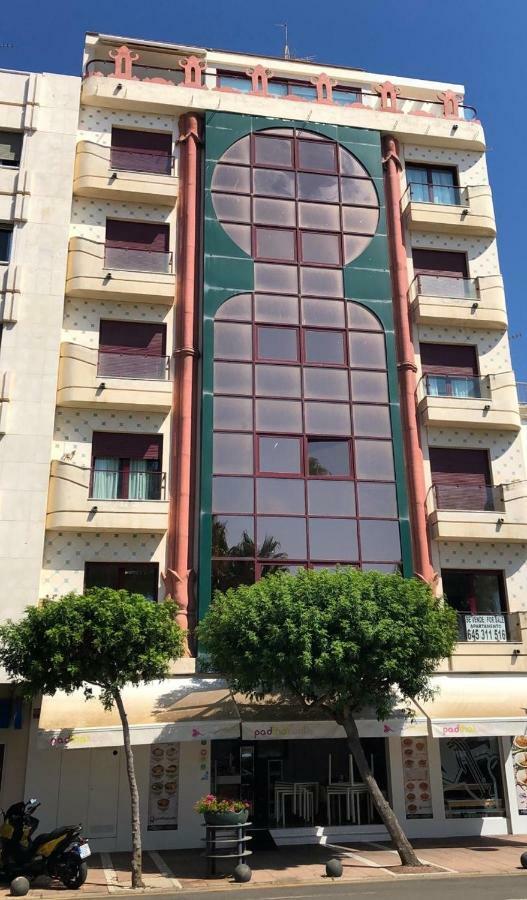 Atico-Duplex Primera Linea De Playa En El Centro De Естепона Екстер'єр фото